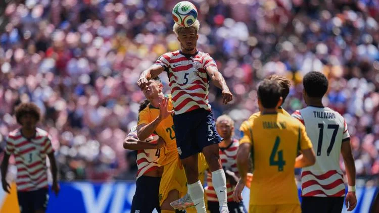USMNT advances out of the World Cup group stage with win...