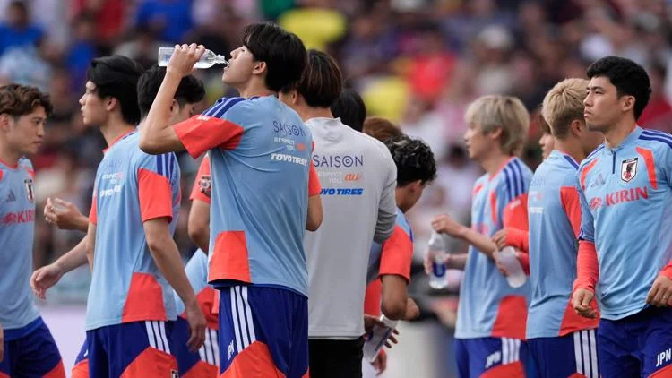 Why are there hydration breaks during the World Cup games?