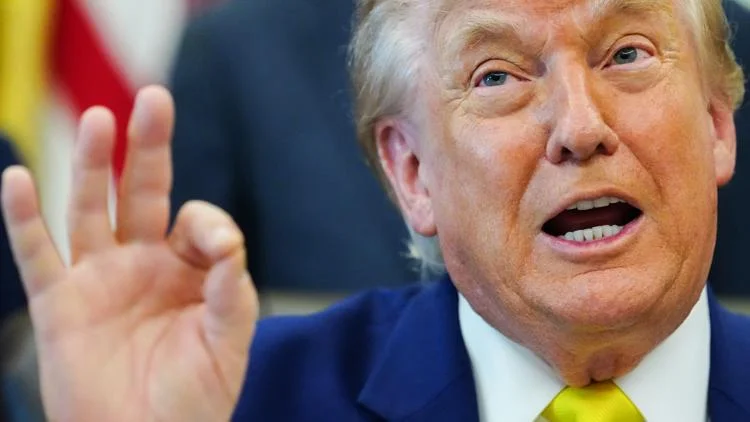 Trump says US military strike killed leader of Tren de...