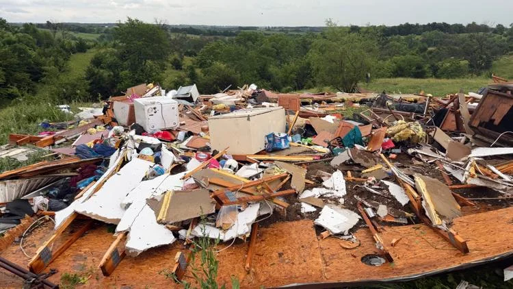 Tornadoes pummel communities outside Chicago, leveling...