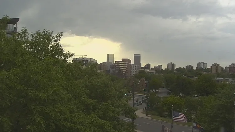 Thunderstorms bring hail, airport delays Monday afternoon
